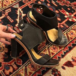 Dolce Vita Black Leather Women's Heeled Block Sandals 7.5